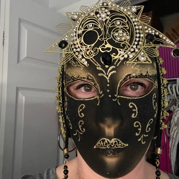 Mask - Hallowe’en or Masquerade - Picture 7 of 7